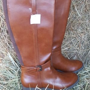 American Eagle NWT brown riding boots size 7.5